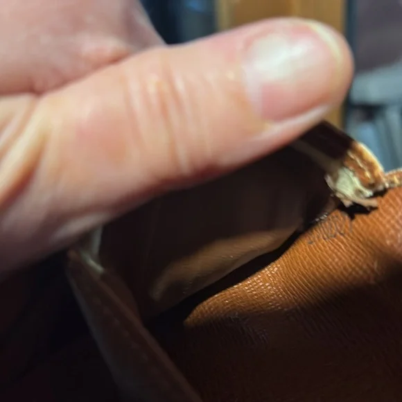 Louis Vuitton Monogram Wallet - Picture 15 of 15